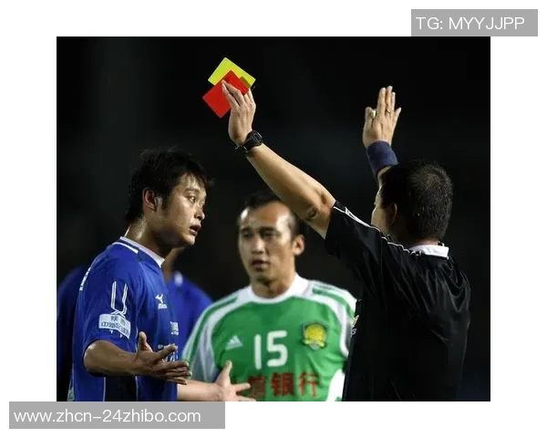 足球黄牌牌的背后故事与影响解析让我们重新审视这项运动的公平与激情