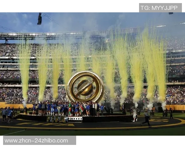 曼联足球队重塑辉煌之路球迷期待新赛季的精彩表现与冠军荣耀